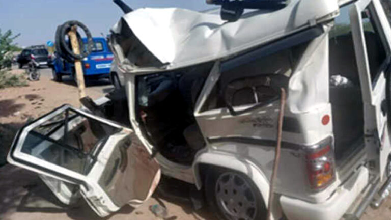 राजस्थान में भीषण सड़क हादसे में एक ही परिवार के छह लोगों की मौत;