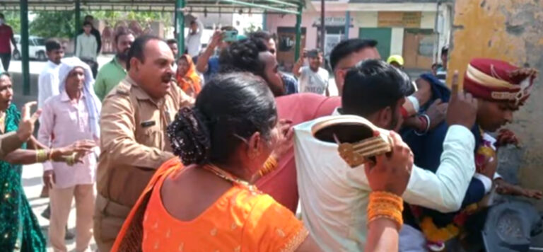 उत्तराखंड: तीसरी शादी में पहुंची दूसरी पत्नी ने लिया चंडी का रूप; जूते-चप्पलों से हुई दूल्हे की धुलाई!