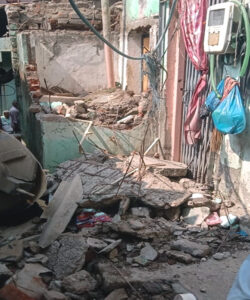 भिवंडी में मकान का एक हिस्सा ढहने से महिला की मौत; दो अन्य घायल, गौसिया मस्जिद के पास की घटना