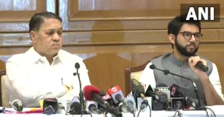 उद्धव सरकार ने धार्मिक स्थलों से लाउडस्पीकर हटाने का मुद्दा केंद्र पर छोड़ा