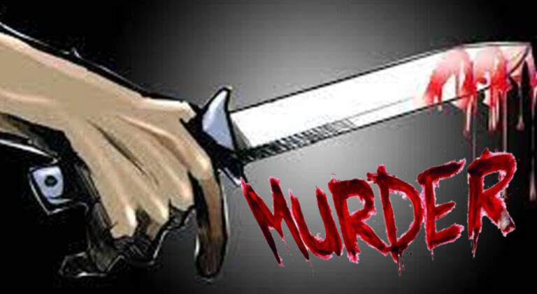 गोरखपुर में ट्रिपल मर्डर, शादी से किया मना तो सिरफिरे ने लड़की और उसके माता-पिता को बेरहमी से मौत के घाट उतारा!