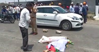 महाराष्ट्र: नांदेड़ में दर्दनाक सड़क हादसा: बिना देखे मोड़ी बाइक, पीछे से आ रही बस ने तीन लोगों को कुचला; दो की हुई मौत!