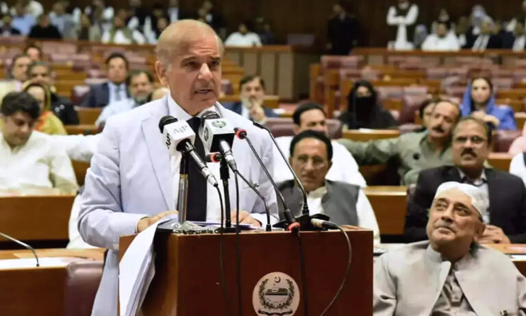 प्रधानमंत्री बनते ही शाहबाज शरीफ ने अलापा कश्मीर राग, गरीबी से लड़ने के लिए मांगा पीएम मोदी का साथ