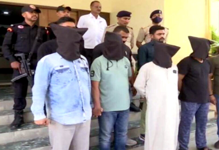 मु्ंबई सीरियल बम धमाकों के 4 आरोपियों को 14 दिन की न्यायिक हिरासत