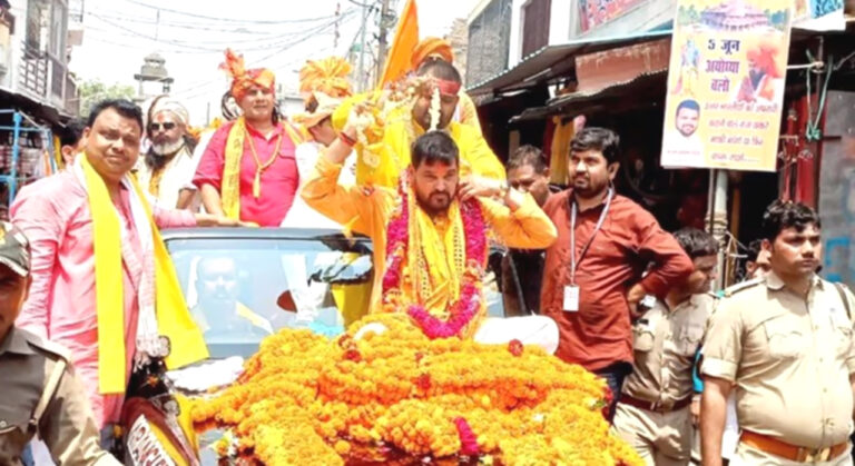 भाजपा सांसद बृजभूषण ने राज ठाकरे को बताया चूहा; बोले- उत्तर भारतीयों से बिना माफी मांगे यूपी आये तो कंधों पर लदकर जाएंगे! मैं किसी से नहीं डरता...