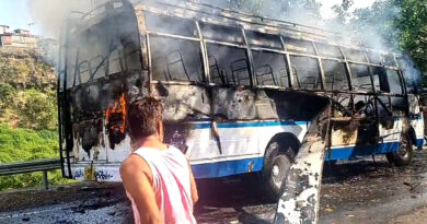 वैष्णो देवी मार्ग पर हादसा: कटरा से जम्मू आ रही बस में लगी भीषण आग, दो की मौत, 22 यात्री झुलसे, अस्पताल में भर्ती