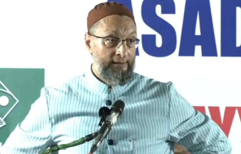 ओवैसी बोले- 'भारत' न तो मेरा है, न उद्धव ठाकरे का, न ही मोदी-शाह का...अगर भारत किसी का है, तो वह द्रविड़ और आदिवासियों का है!