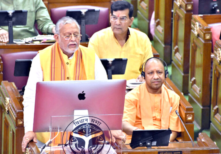 UP Budget 2022: बजट में वाराणसी को मेट्रो रेल, अंतरराष्‍ट्रीय क्रिकेट स्‍टेडियम और काशी विश्‍वनाथ राजघाट पुल सहित कई सौगात!