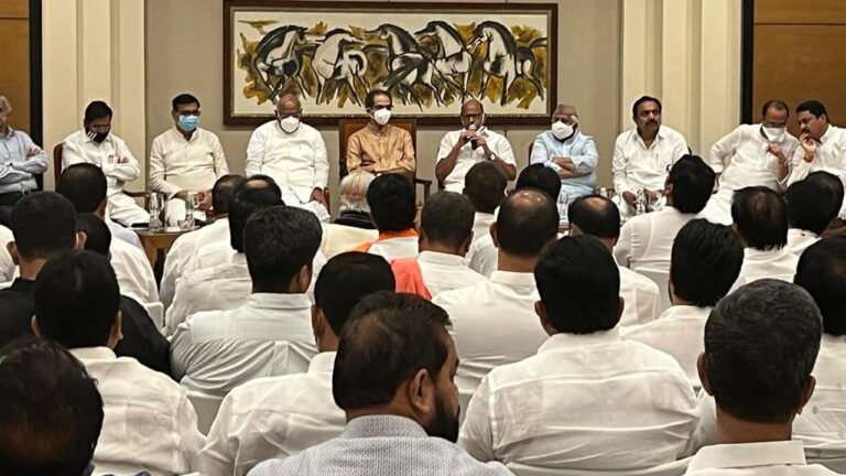 राज्यसभा चुनाव: शिवसेना को जीत दिलाने लामबंद हुआ पवार परिवार, सपा और AIMIM से मांगा समर्थन!