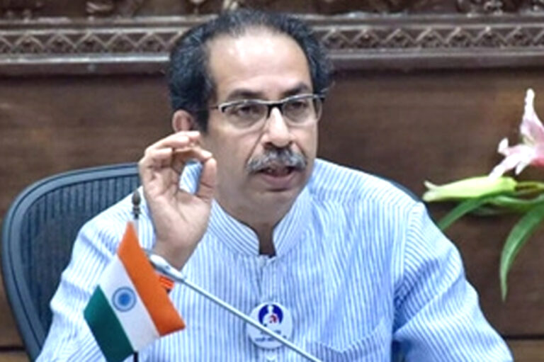 जम्मू-कश्मीर में टारगेट किलिंग पर सीएम उद्धव ठाकरे बोले- महाराष्ट्र सरकार कश्मीरी पंडितों का हर संभव मदद करेगी