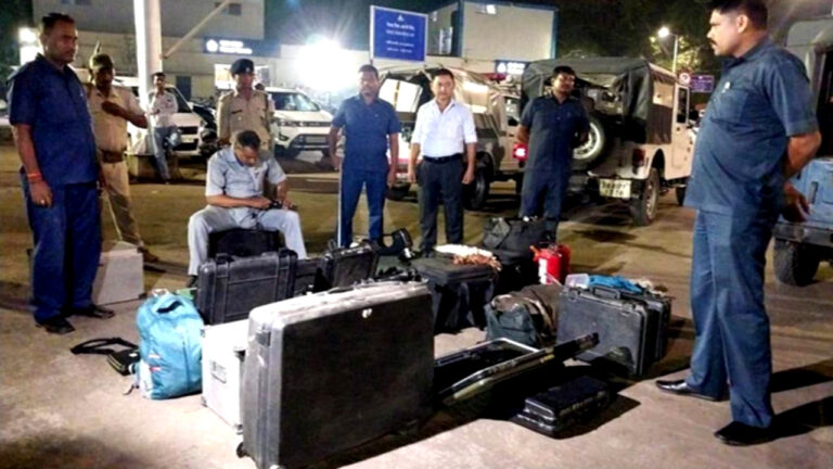 पटना से दिल्ली जा रही इंडिगो की फ्लाइट में बम की अफवाह से मचा हड़कंप!