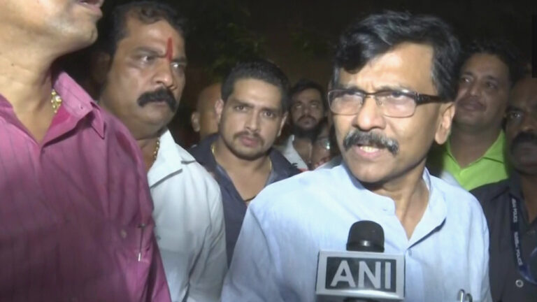 Patra Chawl Case: संजय राउत से ईडी ने की 10 घंटे पूछताछ! जानिए- क्या कहा?