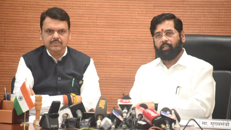 शिंदे सरकार का बड़ा फैसला- राज्य में पेट्रोल पांच और डीजल 3 रुपये हुआ सस्ता, 1975 की इमरजेंसी में जेल गए लोगों को मिलेगी पेंशन