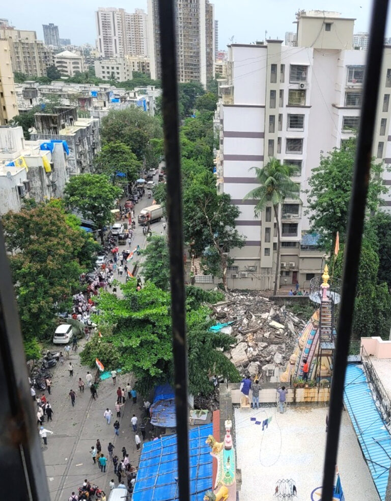 मुंबई के बोरीवली में चार मंजिला इमारत ढही, कई लोग घायल