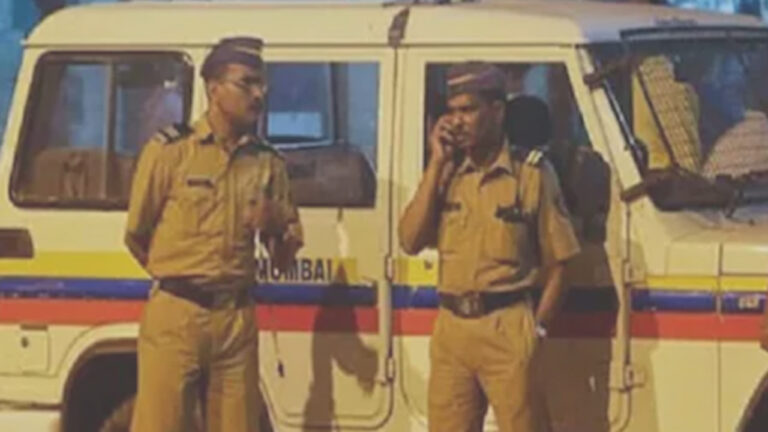चैन स्नैचरों को पकड़ने के लिए पुलिस बनी डिलीवरी बॉय, फिल्मी स्टाइल में आरोपियों को धरदबोचा