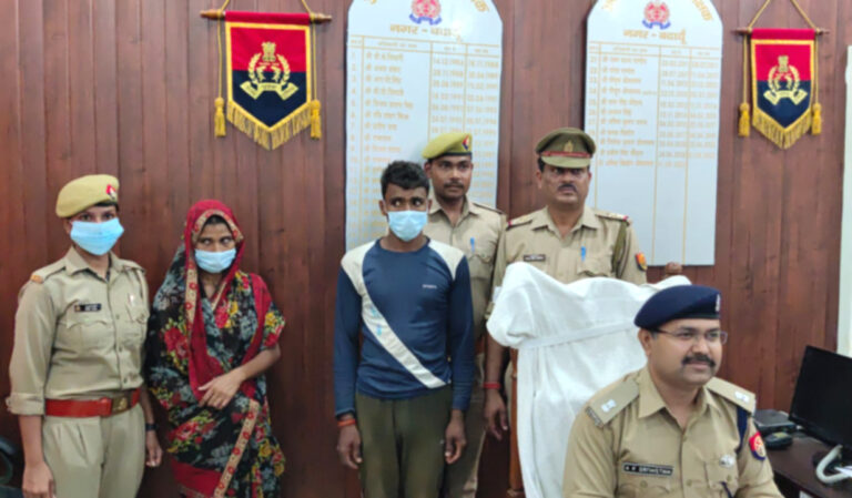 UP: नशे में धुत था पति, पत्नी प्रेमी के साथ कर रही थी रासलीला; फिर हो गई हत्या!