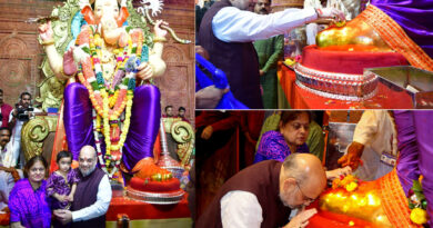 केंद्रीय गृहमंत्री अमित शाह ने सपरिवार किया 'लालबाग के राजा' के दर्शन, शिंदे व फडणवीस भी रहे मौजूद