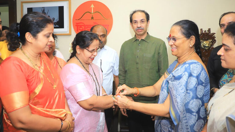 चार बार नगरसेविका रहीं ज्योत्सना दिघे शिवसेना में हुईं शामिल