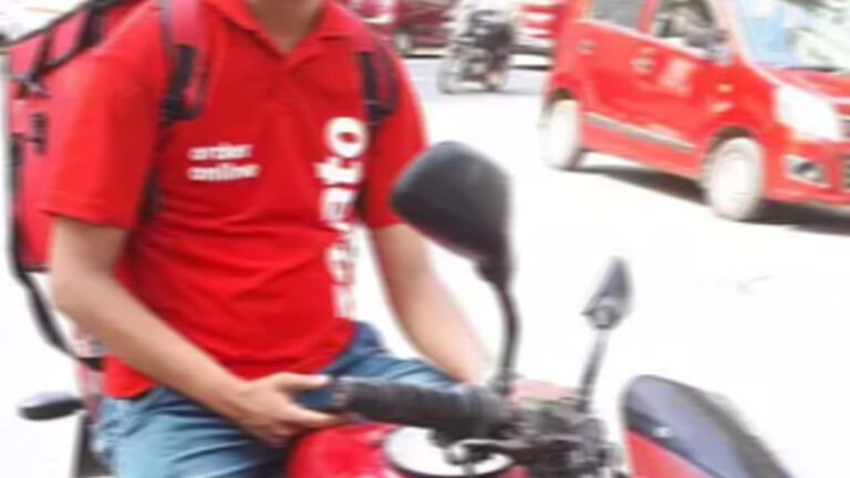 पुणे में Zomato Delivery Boy ने पानी मांगने के बहाने 19 वर्षीय लड़की से की छेड़छाड़!