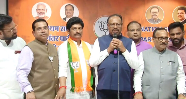 सांसद सुनील तटकरे के भतीजे व पूर्व MLA अवधूत तटकरे भाजपा में हुए शामिल