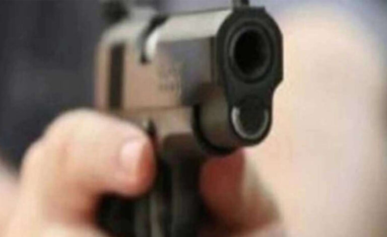 ठाणे में अज्ञात हमलावर ने कारोबारी को गोली मारकर किया घायल, हुआ फरार