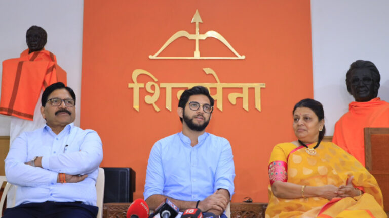 BMC में ‘Three T’, टेंडर, ट्रांसफर और टाइमपास चल रहा; सीएम एकनाथ शिंदे पर आदित्य का जोरदार हमला