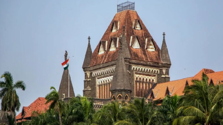 बॅाम्बे हाईकोर्ट ने पूर्व गृहमंत्री देशमुख के निजी सचिव रहे संजीव पलांडे को जबरन वसूली मामले में दी जमानत