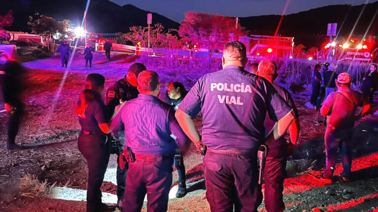 मेक्सिको में भीषण बस दुर्घटना