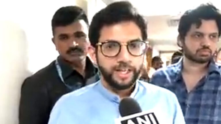 Aaditya Thackeray Challenges Eknath Shinde