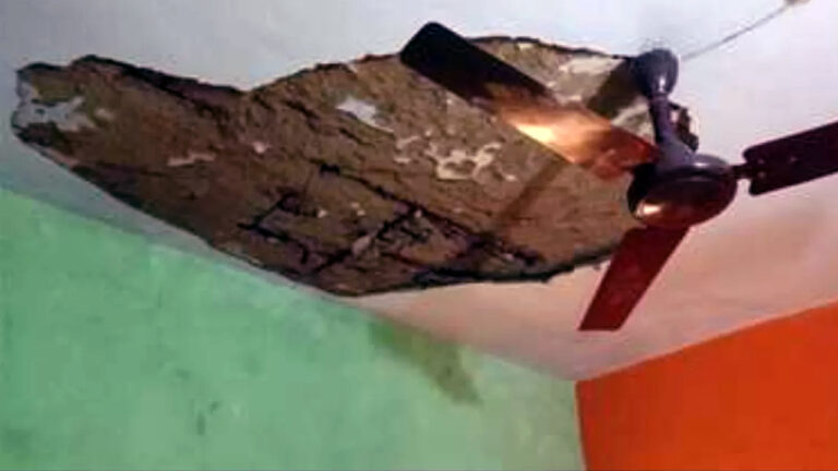 मुंबई: पुलिस कैंप में घर की छत का प्लास्टर गिरा, परिवार के 4 सदस्य घायल