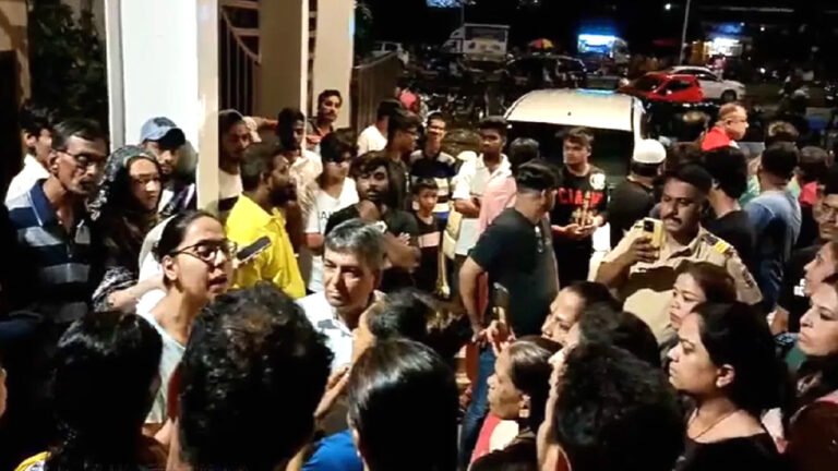 मुंबई में बकरे को लेकर बवाल; पत्नी बोली- मोहसिन को आतंकी कहा, 40 लोगों पर FIR दर्ज