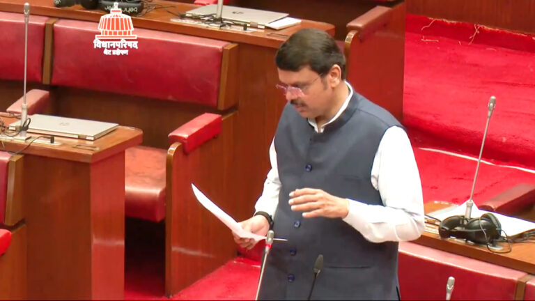 महाराष्ट्र: अब 7 साल में बेच सकेंगे SRA के घर, सरकार ने ट्रांसफर फीस भी घटाया