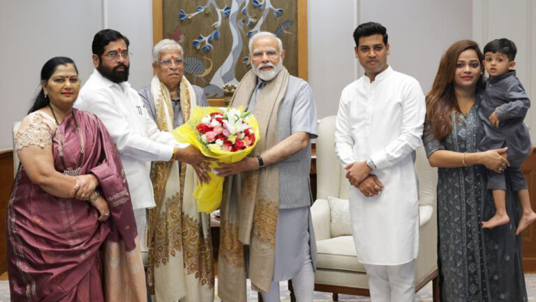 Prime Minister Narendra Modi  With Eknath Shinde