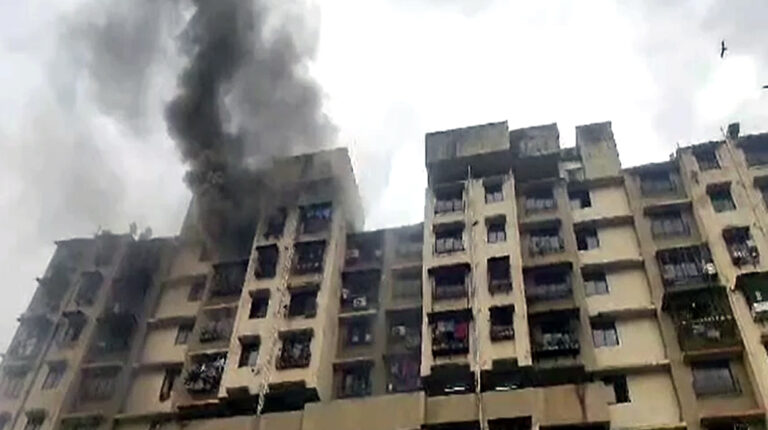 Mumbai kurla building fire today