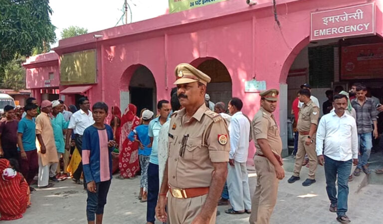 भदोही के गंगापुर स्थित कालीन कंपनी में करंट से दो मजदूर झुलसे, एक की मौत; हाईटेंशन तार की चपेट में आने से हुआ हादसा