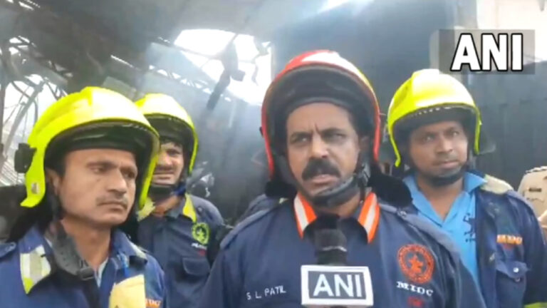 Navi Mumbai Fire: Navi Mumbai Fire: नवी मुंबई के रसायन फैक्टरी में लगी भीषण आग, आग पर पाया गया काबू