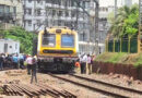 Mumbai सीएसएमटी पर पटरी से उतरा लोकल ट्रेन का डिब्बा