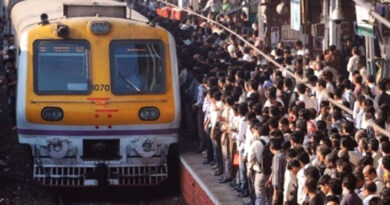 Mumbai: लोकल ट्रेन से गिरकर डोंबिवली के दो लोगों की मौत!