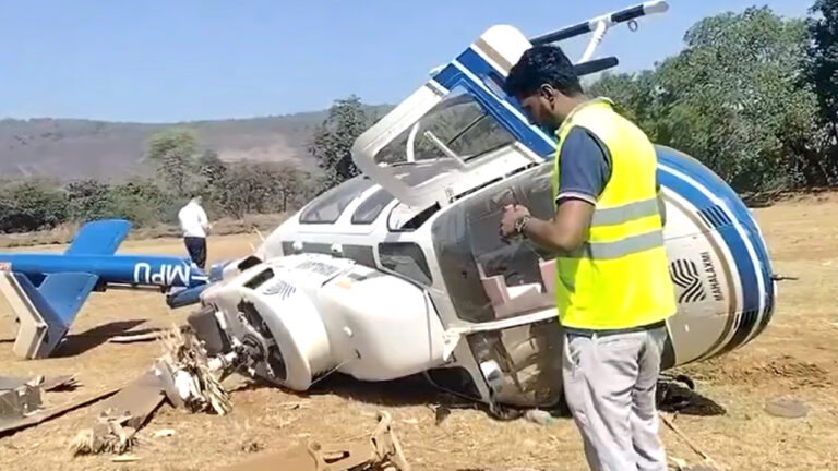 Maharashtra: रायगढ़ में शिवसेना (यूबीटी) नेता को लेने निकला हेलीकॉप्टर क्रैश, पायलट घायल