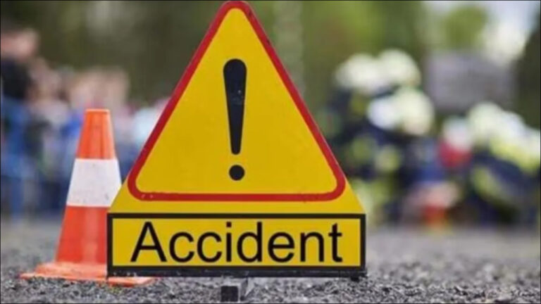 nasik road accident