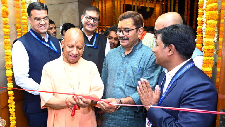 up cm yogi aditynath news