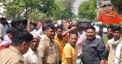 Jaunpur road accident news: ट्रक की टक्कर से बाइक सवार मासूम की मौत, तीन अन्य घायल