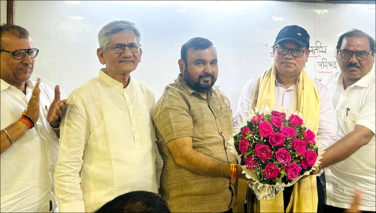 वरिष्ठ आईपीएस अधिकारी युगल किशोर तिवारी