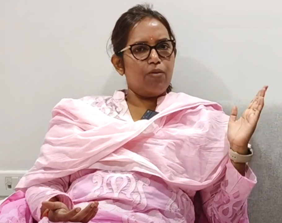 varsha gaikwad news