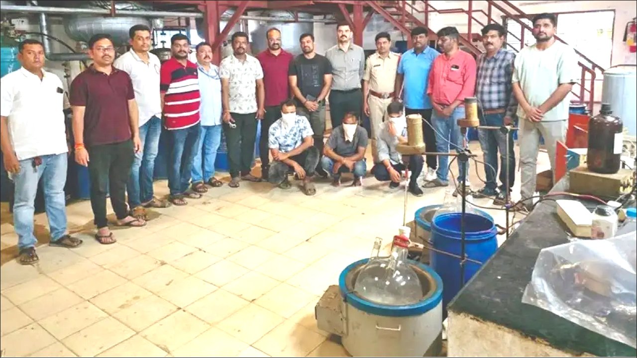 MBVV पुलिस ने किया तेलंगाना में ड्रग यूनिट का भंडाफोड़; 12 सौ करोड़ रुपये का प्रतिबंधित पदार्थ जब्त