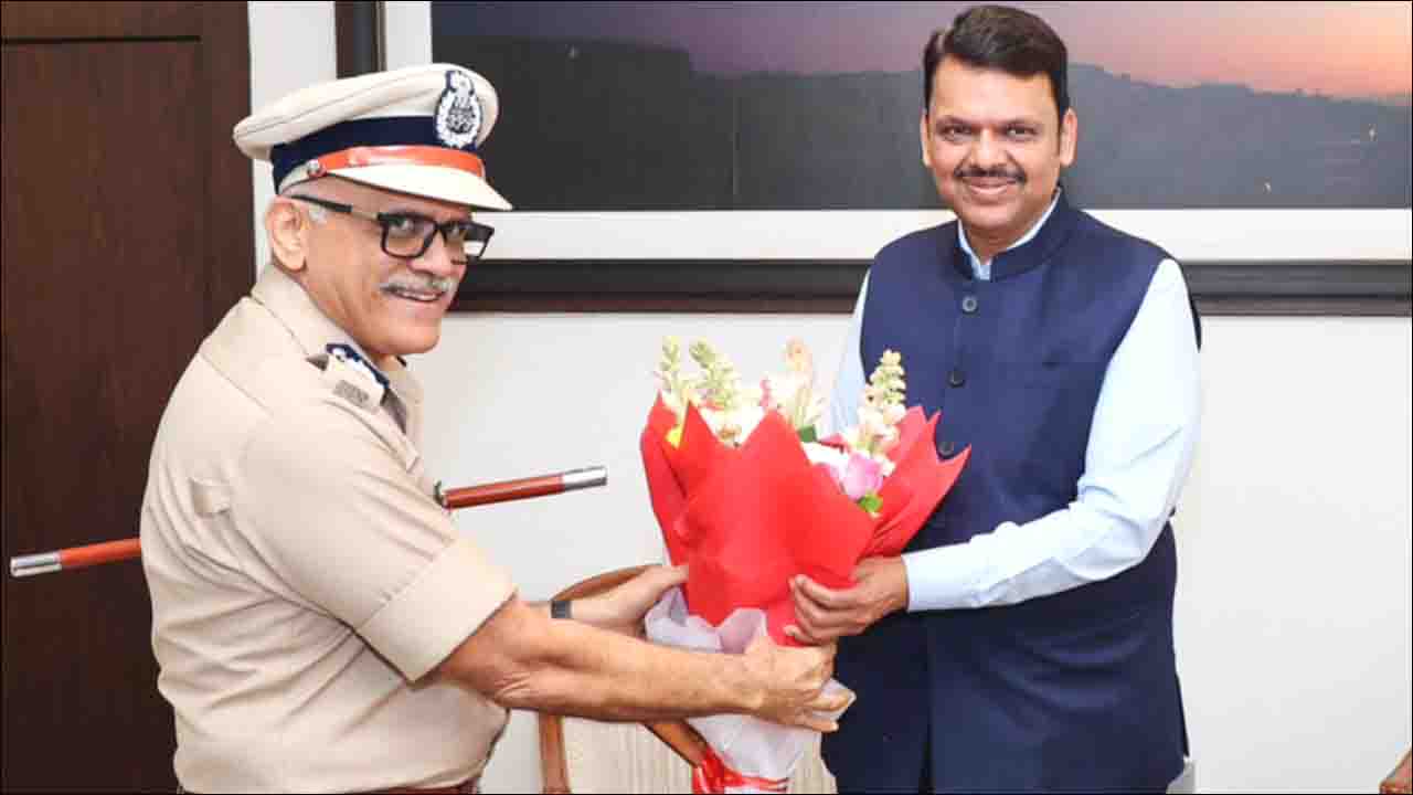 महाराष्ट्र के नवनियुक्त डीजीपी सदानंद दाते ने की CM फडणवीस से मुलाकात, जानें- नए DGP के बारे में..