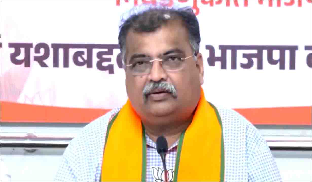 Maharashtra: रविंद्र चव्हाण बोले- उद्धव ठाकरे ने 105 शहीदों का अपमान किया!