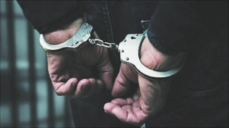 Mumbai: हवाला और फर्जी पासपोर्ट रैकेट का भंडाफोड़, कैश और दस्तावेजों के साथ आरोपी गिरफ्तार