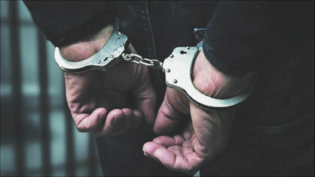 Mumbai: हवाला और फर्जी पासपोर्ट रैकेट का भंडाफोड़, कैश और दस्तावेजों के साथ आरोपी गिरफ्तार