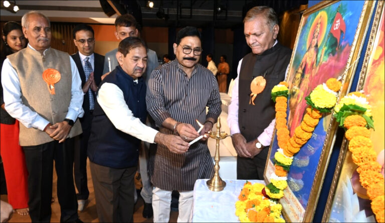 Mumbai: व्याख्यानमाला एवं हास्य हंगामा कार्यक्रम सम्पन्न